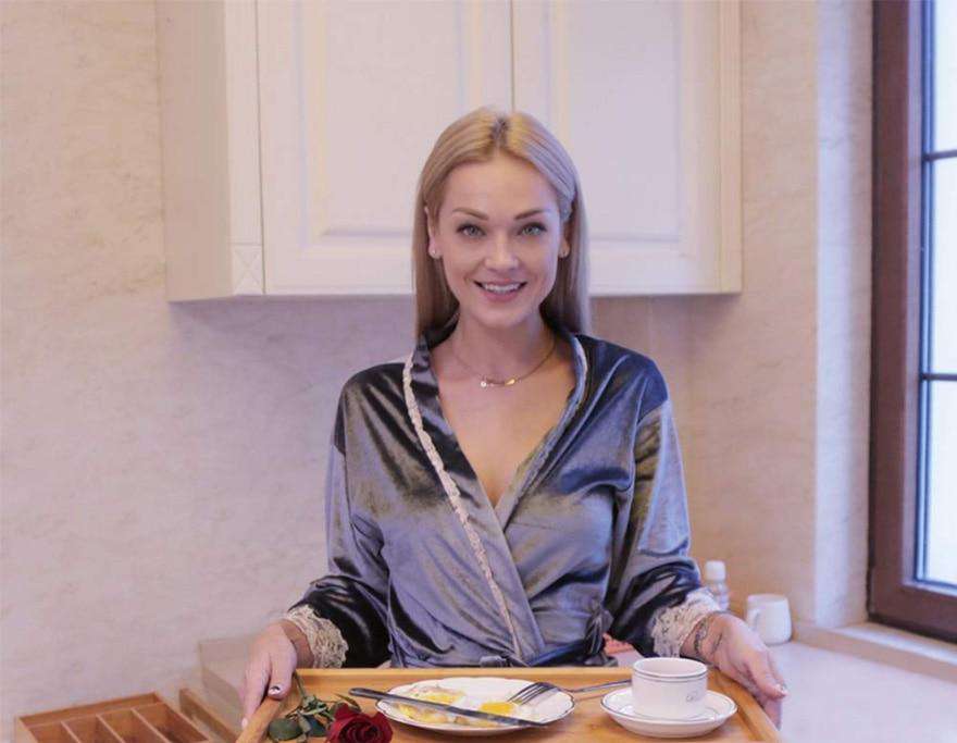 Wooden Folding Breakfast Table - Gustobene
