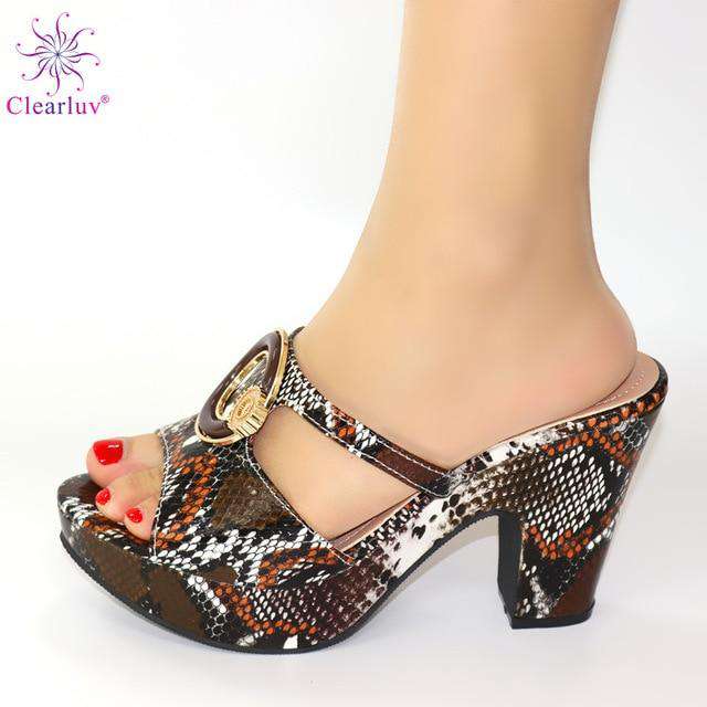 New Arrrival Italian Design Women Shoes Decorated with Rhinestone Summer Shoes Big Size Ladies Shoes High Heels Party Pumps