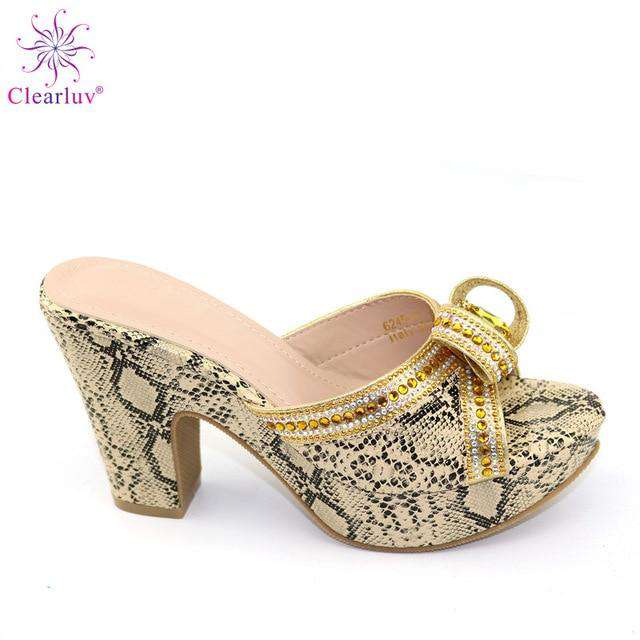 New Arrrival Italian Design Women Shoes Decorated with Rhinestone Summer Shoes Big Size Ladies Shoes High Heels Party Pumps