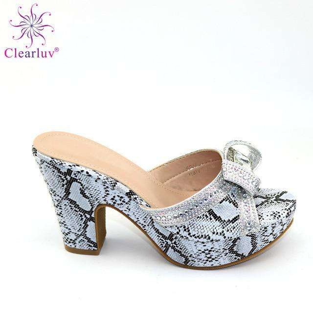 New Arrrival Italian Design Women Shoes Decorated with Rhinestone Summer Shoes Big Size Ladies Shoes High Heels Party Pumps